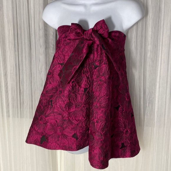 Qloxe strapless brocade top - Picture 4 of 17